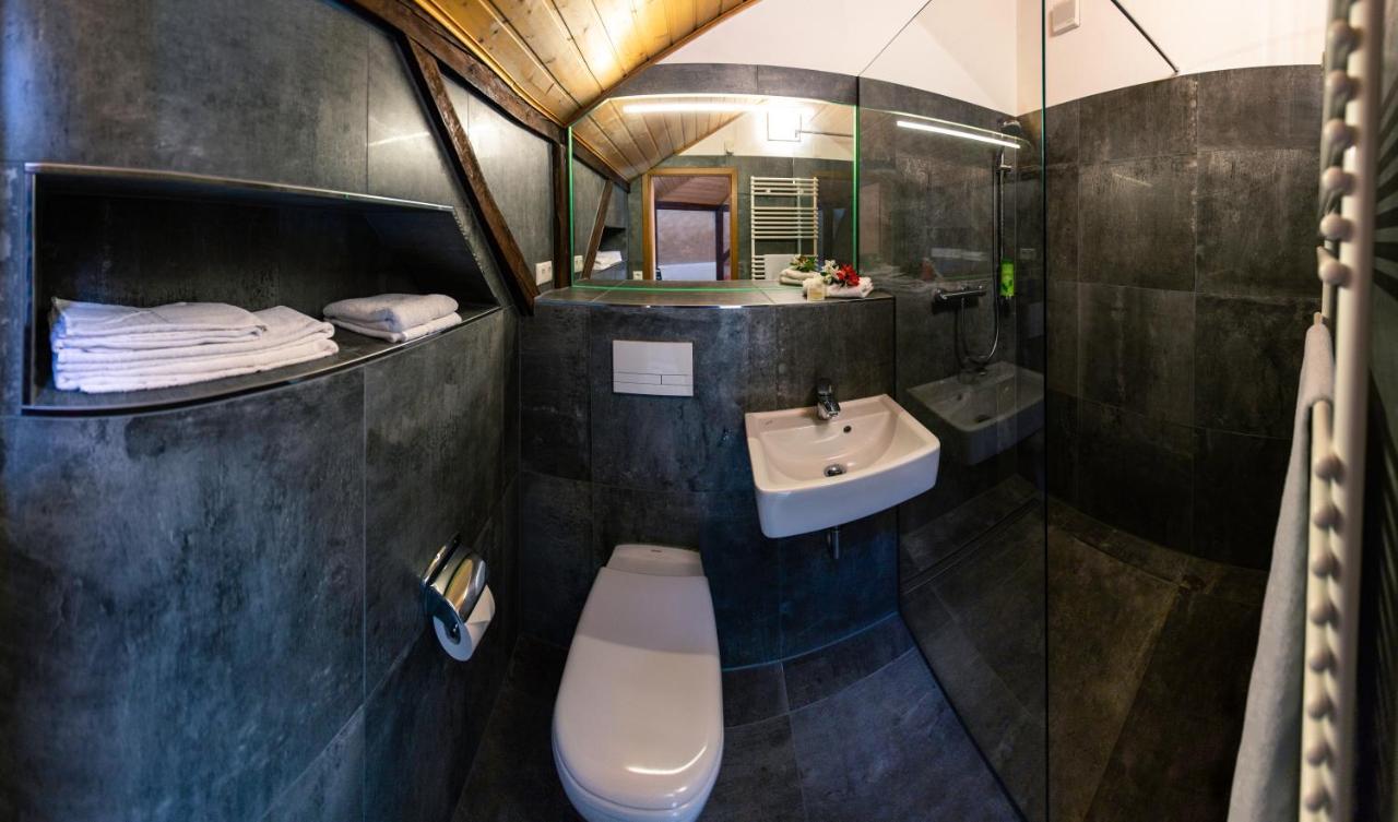 Hotel Schwarzes Ross à Arnsdorf  Extérieur photo