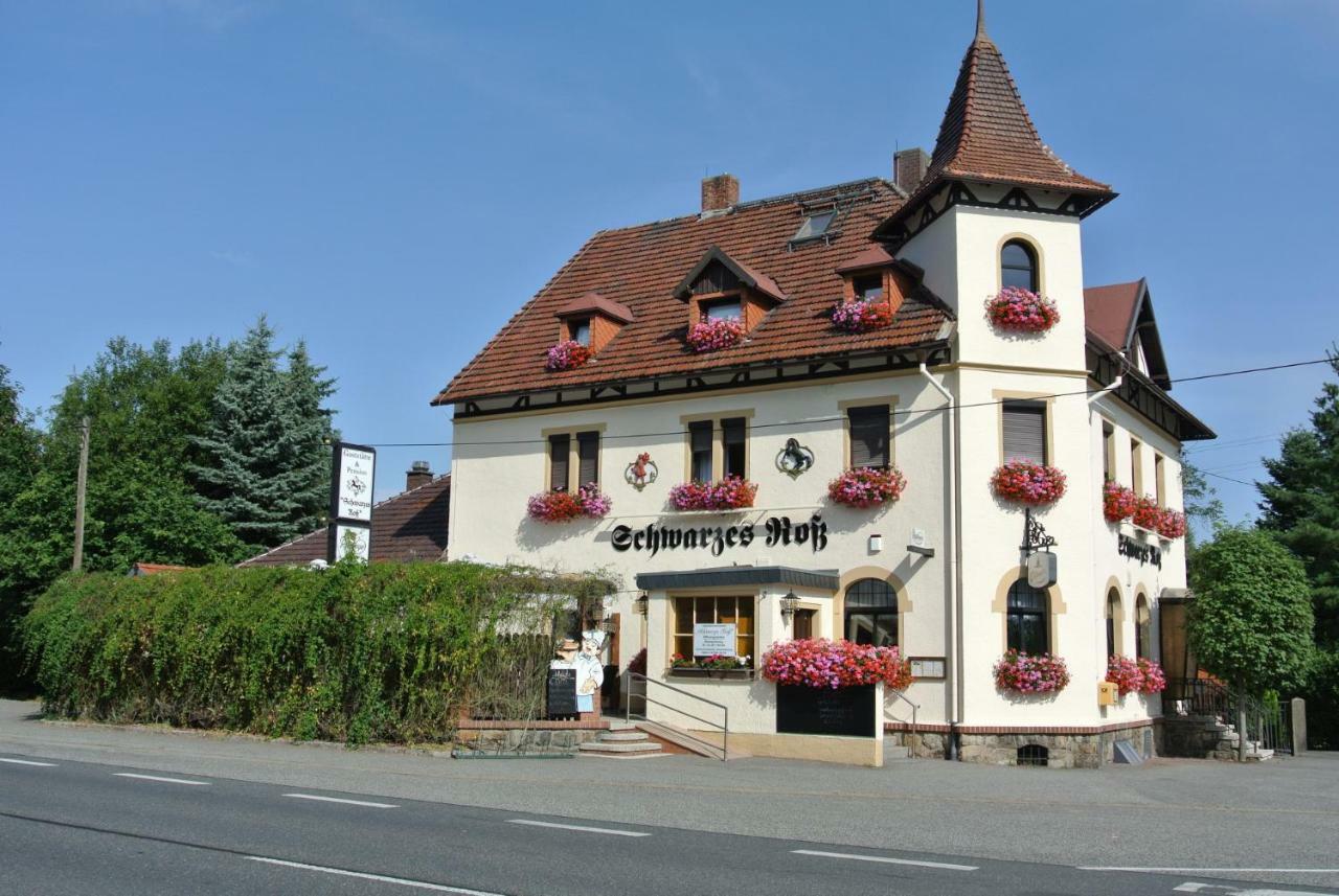 Hotel Schwarzes Ross à Arnsdorf  Extérieur photo